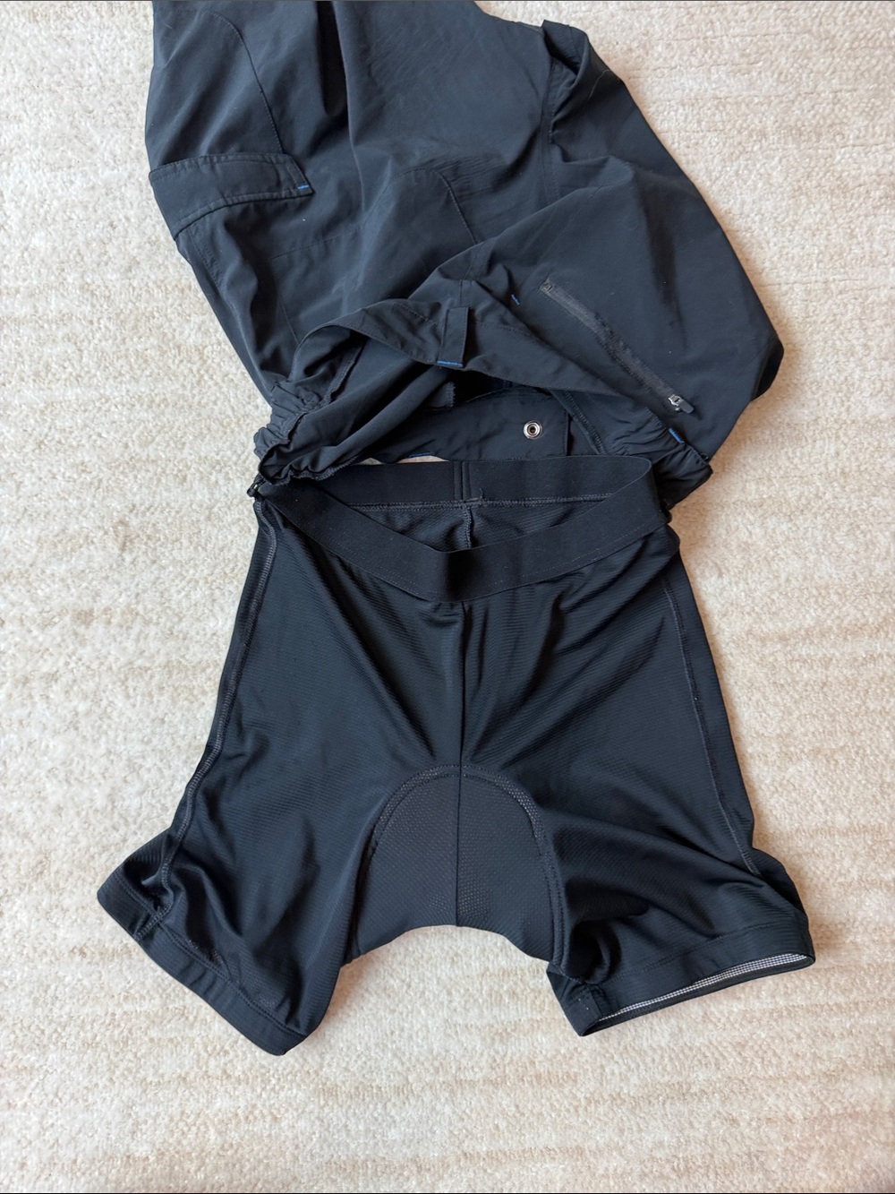Performance Men's Black Cargo Shorts - Tech Pocket Style size M - Picture 4 of 6